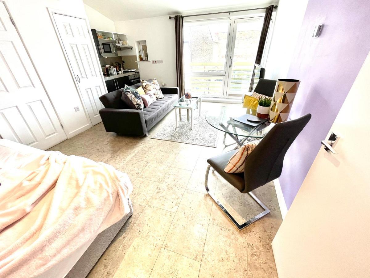 Koala & Tree - Cambridge Centric Location Renovated Studios - Short Lets & Serviced Accommodation Zewnętrze zdjęcie